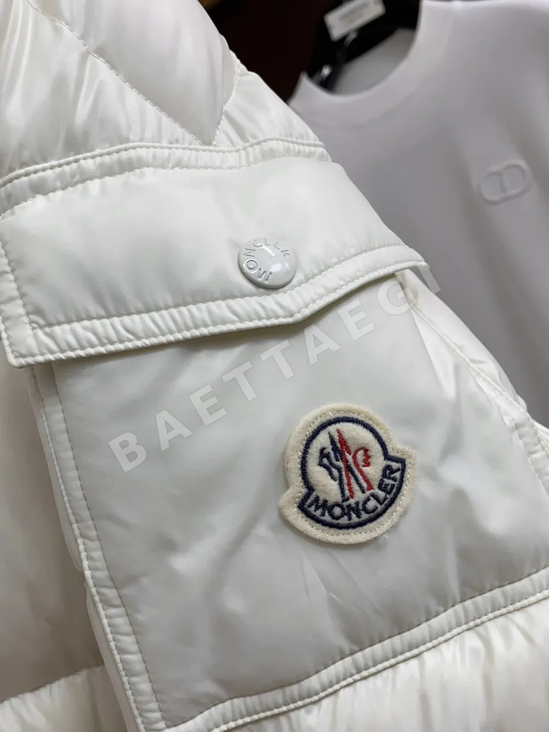 몽클레르 마야(Moncler Maya) 후드 쇼트 다운 자켓 상세 이미지 5