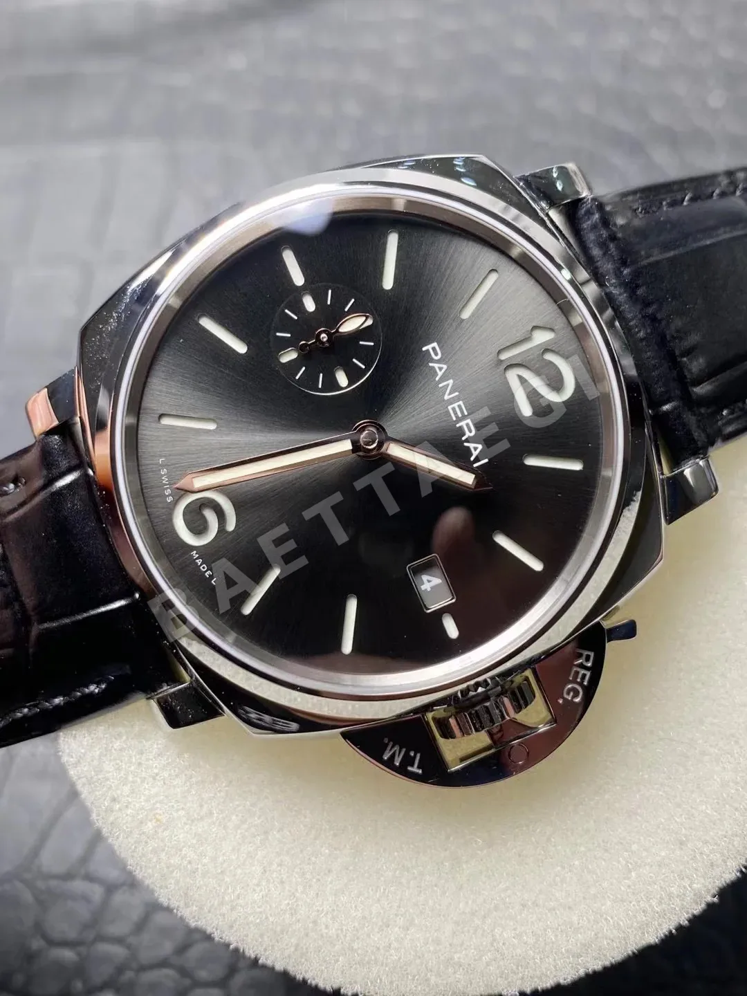 파네라이 PAM1250 시계 상세 이미지 2