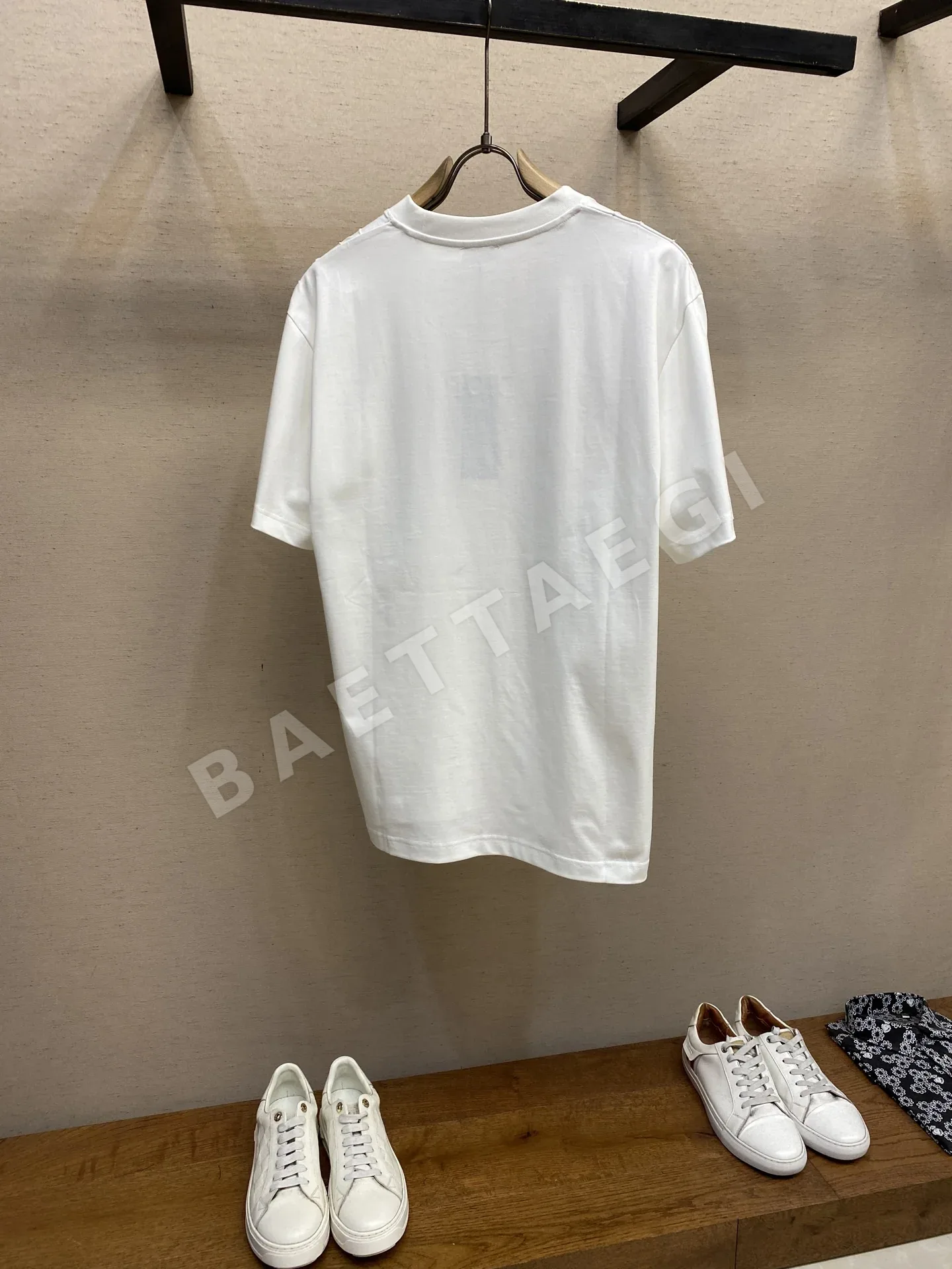 디올 바록 자수 남성 반팔 티셔츠 상세 이미지 2