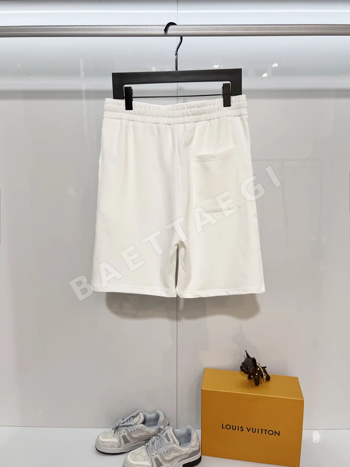 버버리 호스 자수 로고 남성 반바지 상세 이미지 2