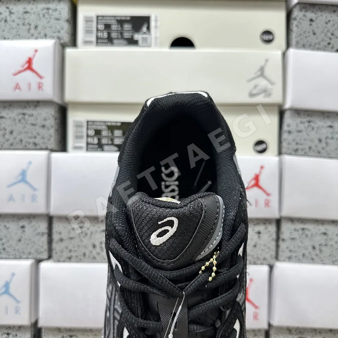 아식스 [WZ] 젤 NYC 1203A739-001 200393 Asics Gel-NYC Black Black 상세 이미지 10
