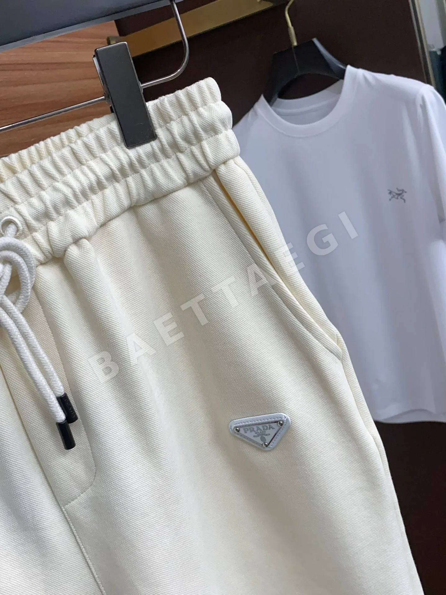 프라다 남성 반바지 SS 53025 Prada Shorts 상세 이미지 3
