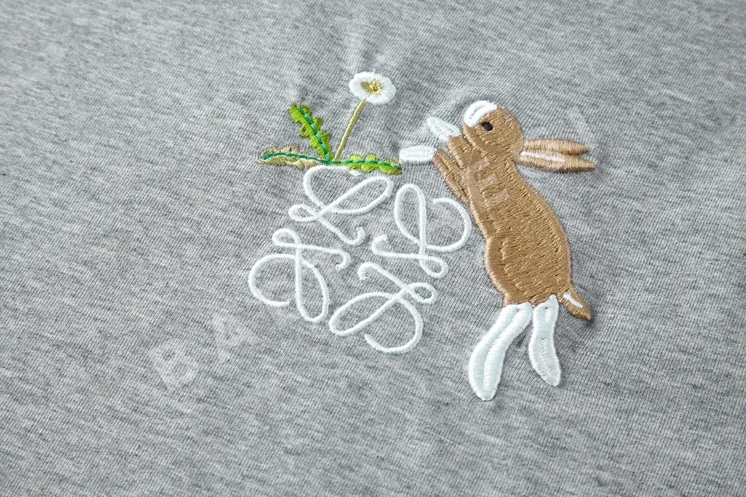 로에베 자수 토끼 무늬 남성 반팔 티셔츠 상세 이미지 4