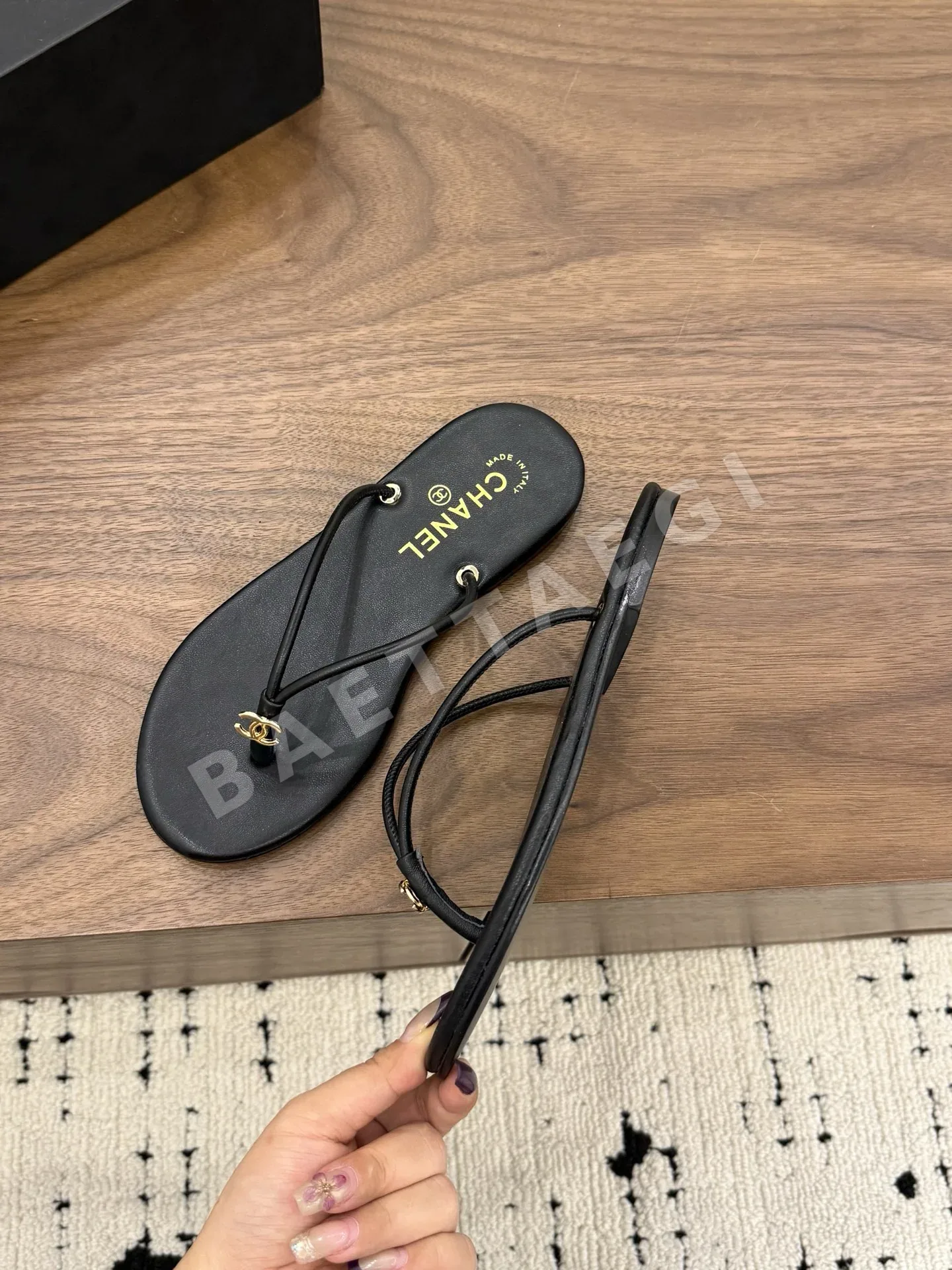 샤넬 가죽 플랫 여성 신발 상세 이미지 2