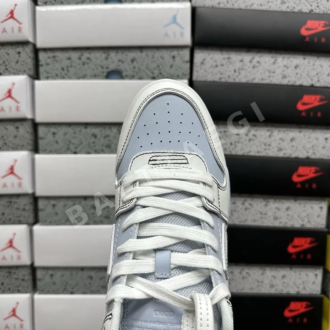 오프화이트 아웃 오브 오피스 OOO 로우 탑스 화이트 블루 202484 Off White Out Of Office OOO Low Tops 상세 이미지 7