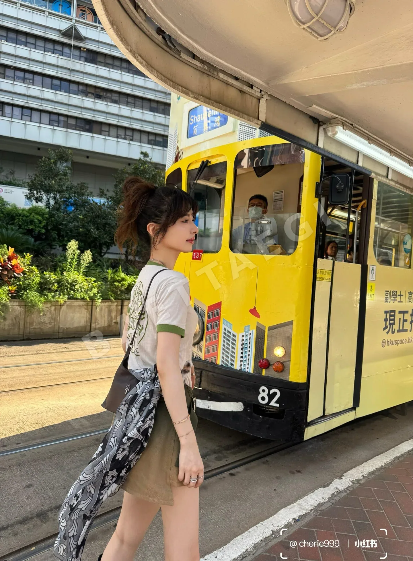 크롬하츠 여성 산스크리트어 프린트 반팔 티셔츠 상세 이미지 25