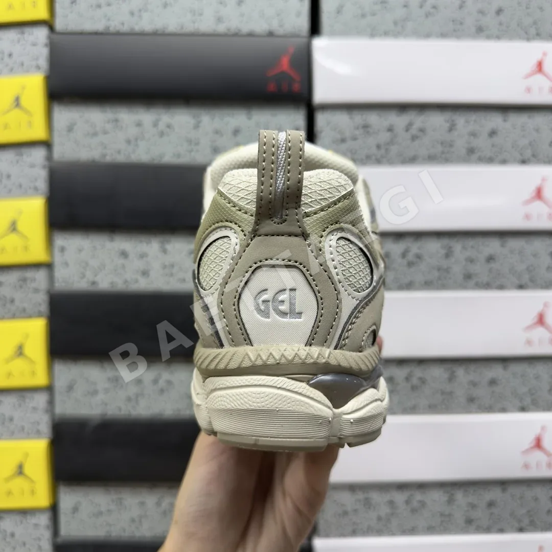 아식스 [M] 젤 NYC RGD 1203A735-022 200515 Asics Gel-NYC RGD Smoke Grey Wool 상세 이미지 4
