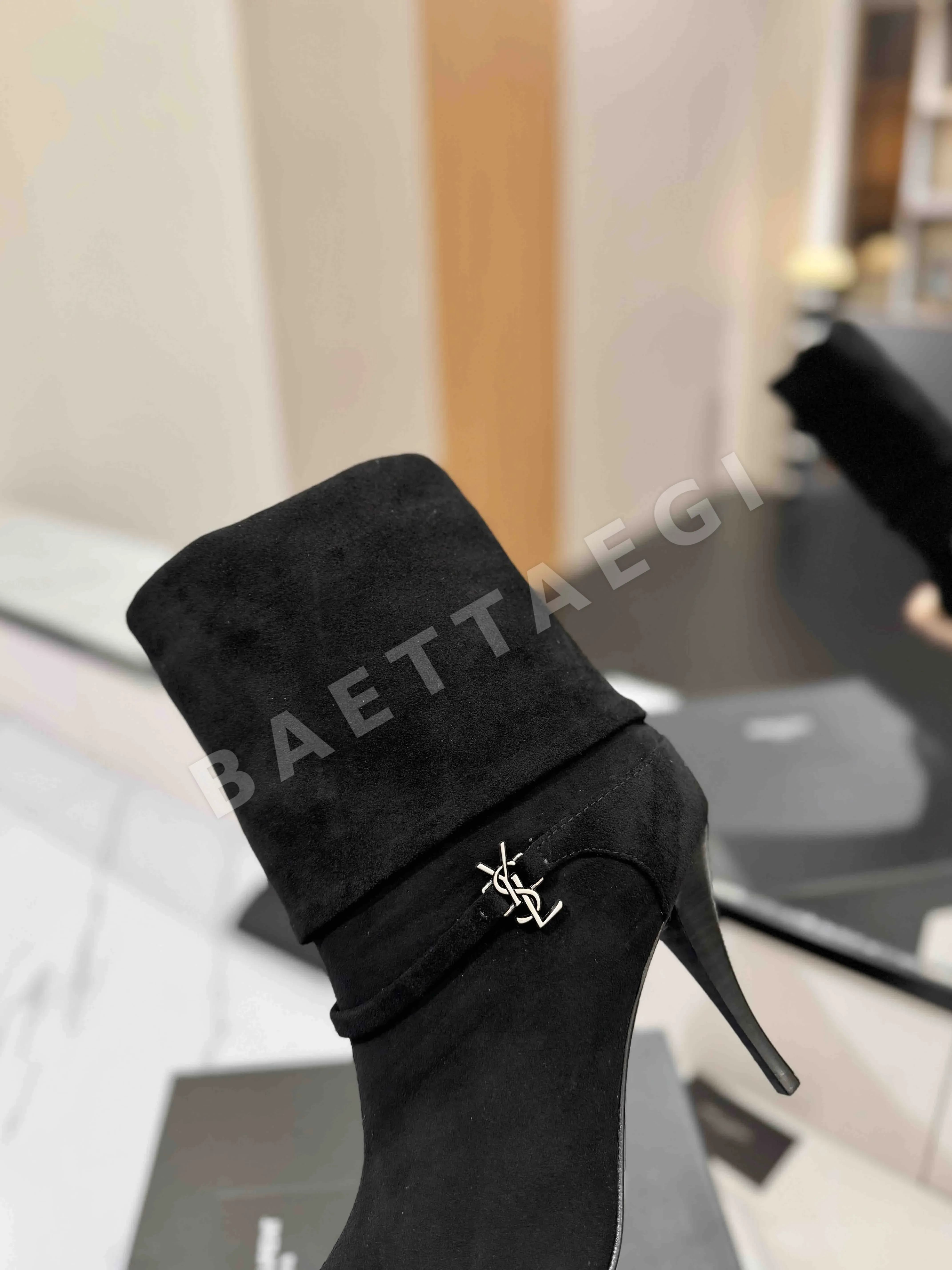 생로랑 YSL 앵클부츠 상세 이미지 9
