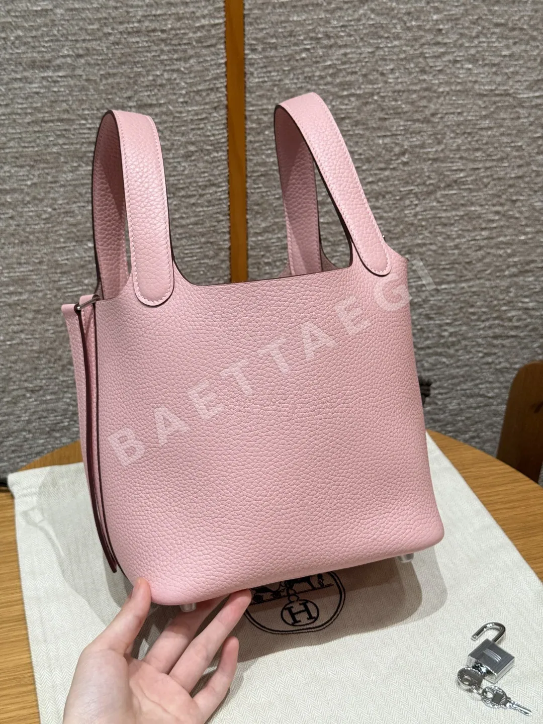 에르메스 피코탄 락 버킷백 상세 이미지 3