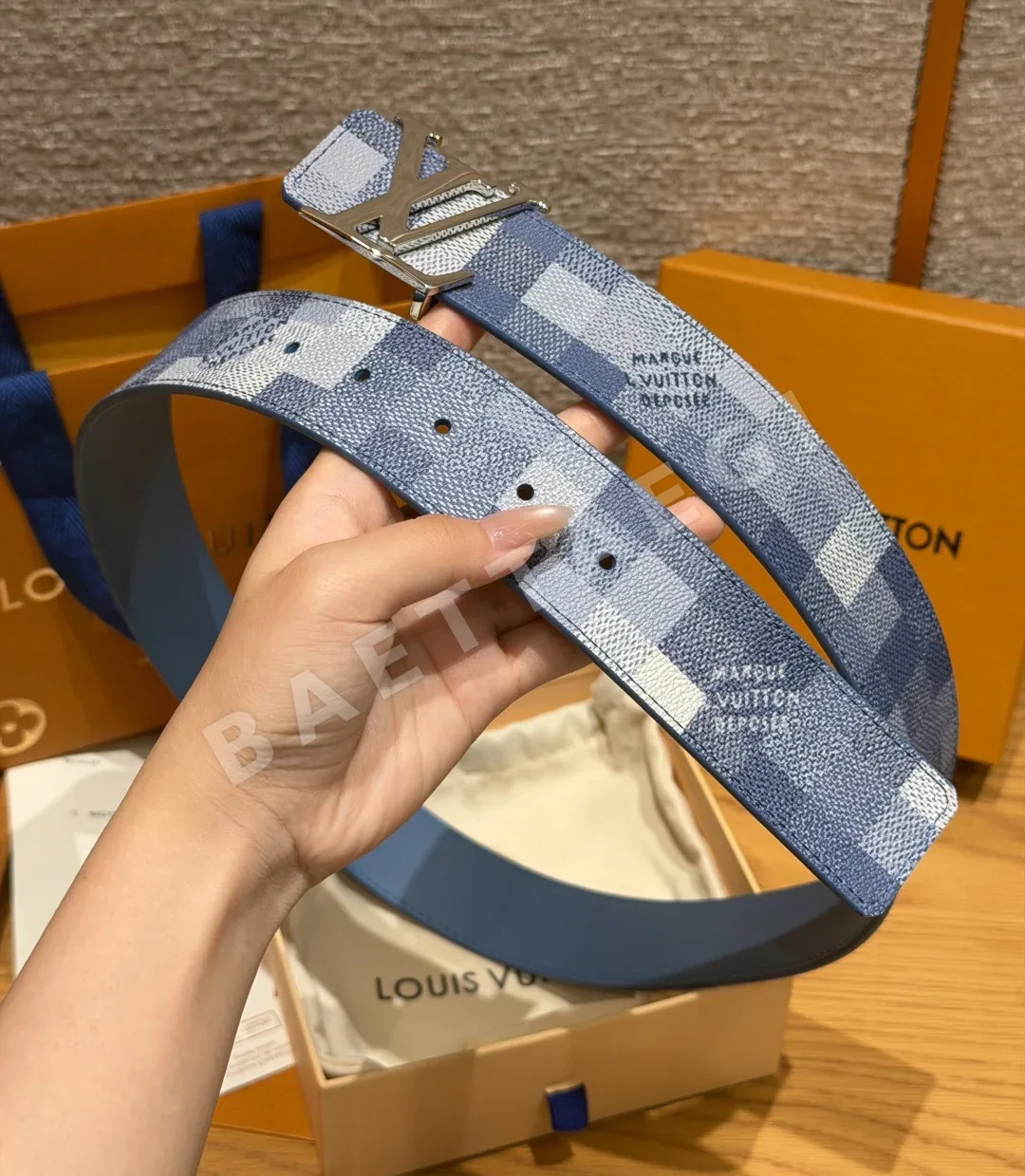 루이비통 DIMENSION 40mm 리버시블 소가죽 벨트 상세 이미지 6