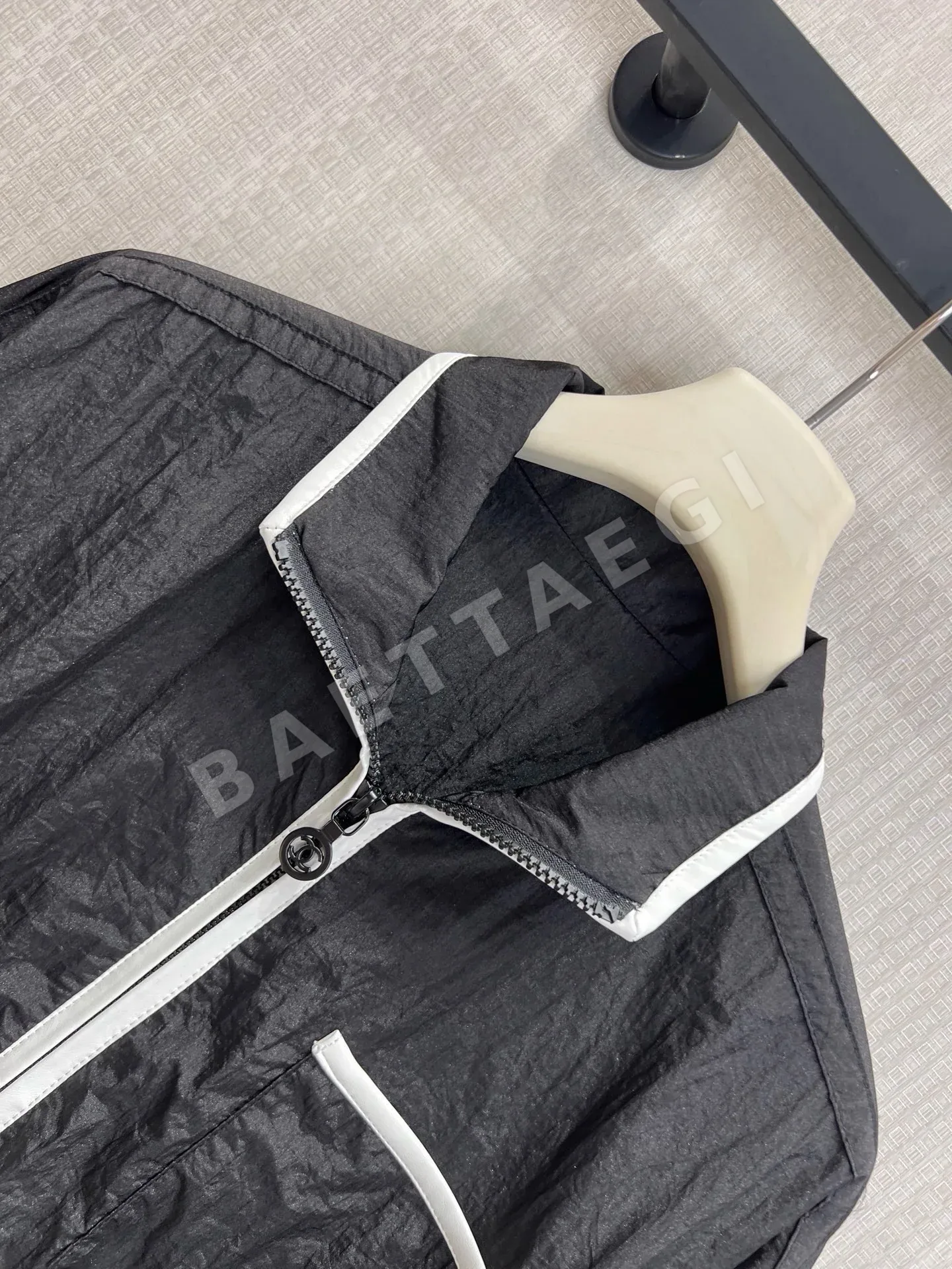샤넬 블랙 화이트 컬러블록 여성 자켓 상세 이미지 5