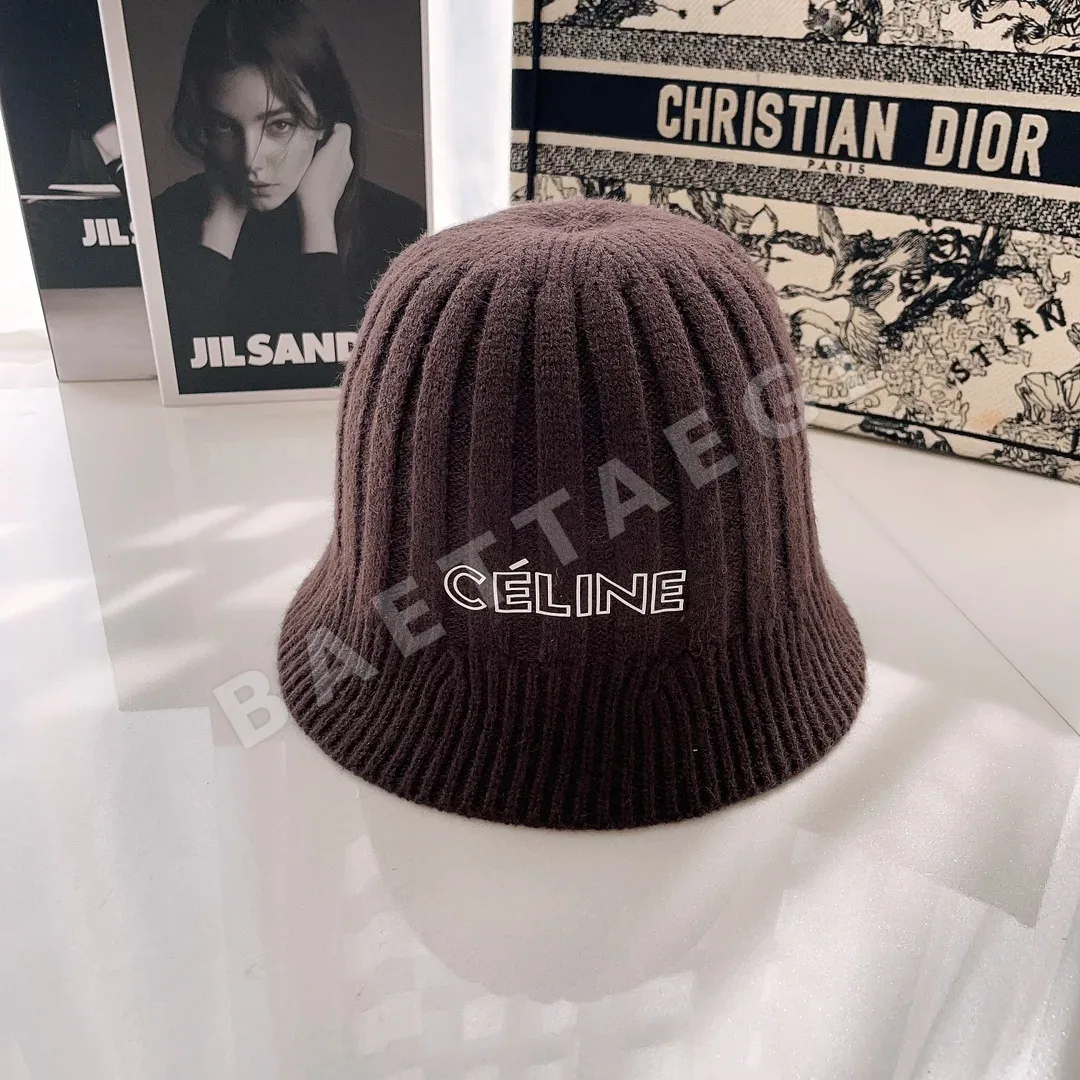셀린느 세로 스트라이프 니트 버킷햇 83205