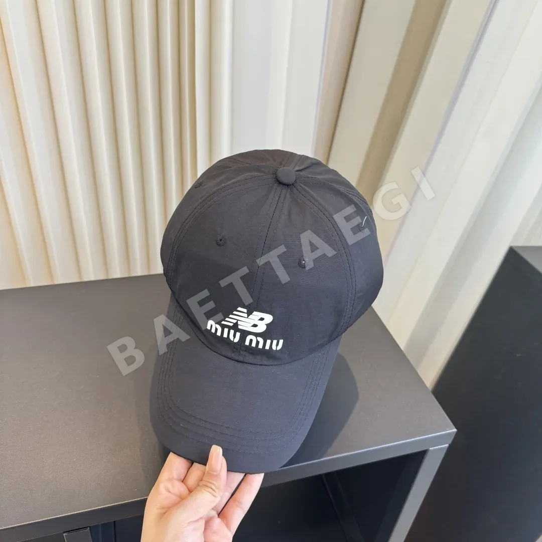 미우미우 봄여름 야구모자 상세 이미지 5