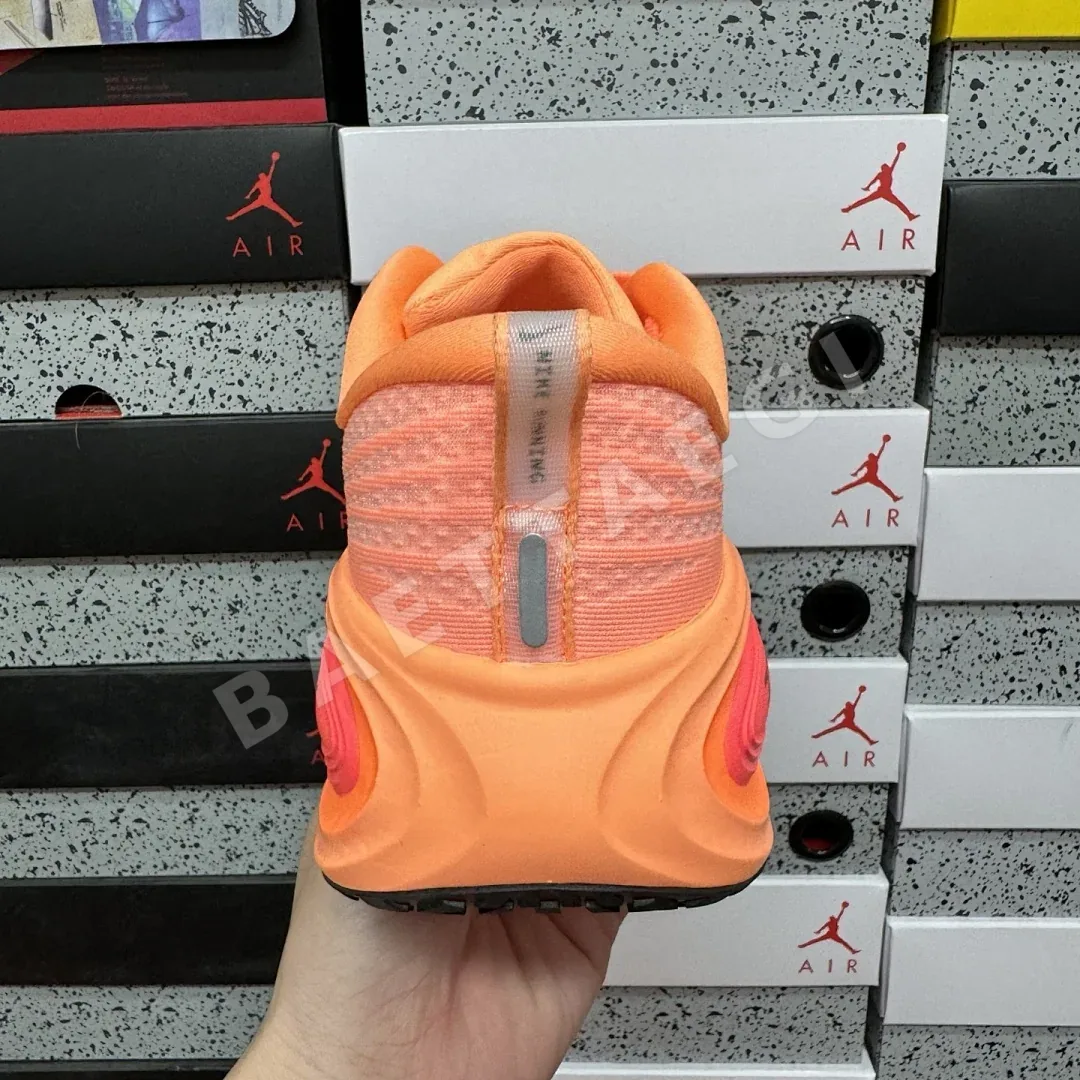 나이키 줌 보메로 18 HV8150-801 201119 Nike Zoom Vomero 18 상세 이미지 6