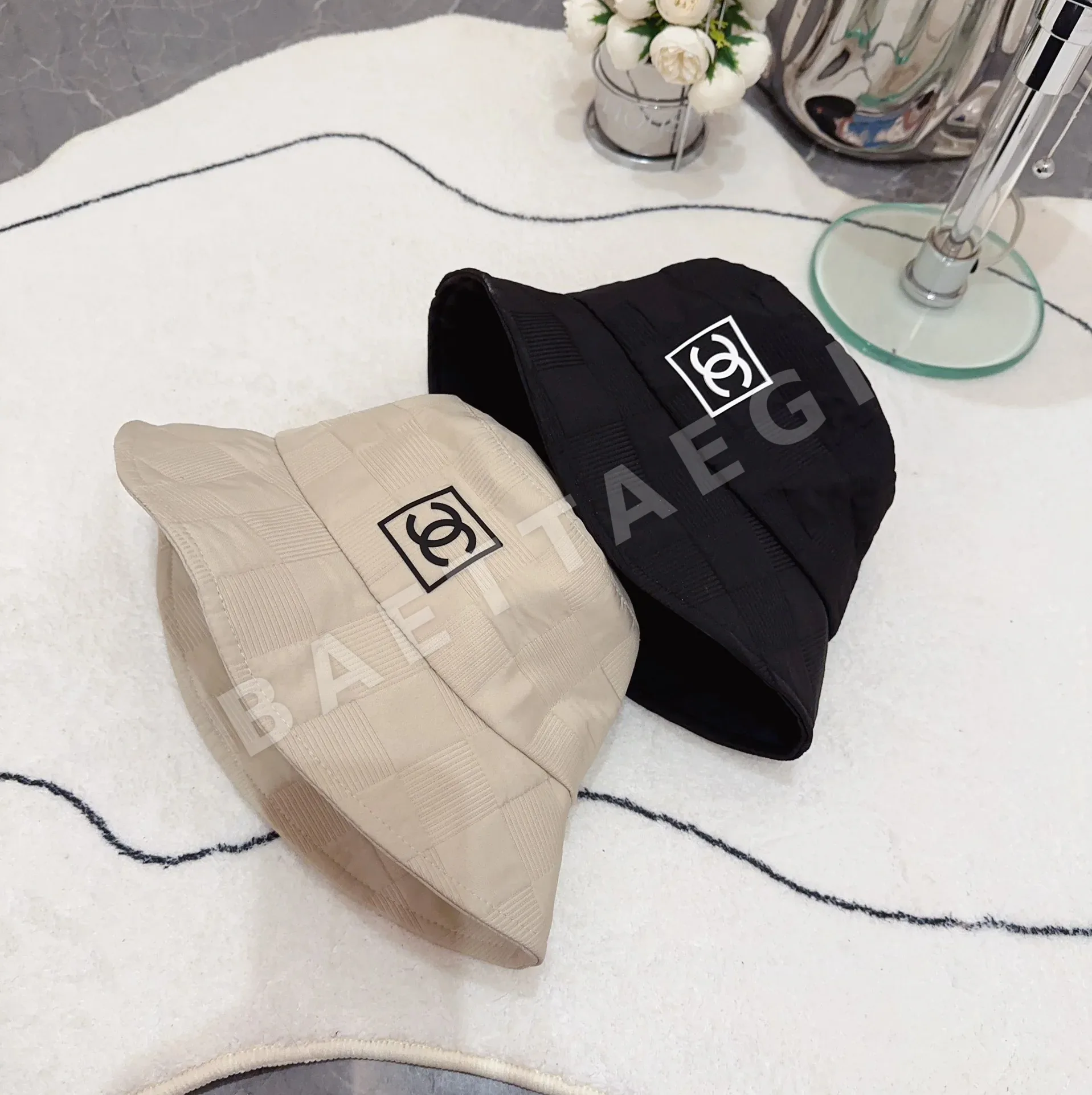 샤넬 빈티지 체크 엠보 버킷 햇 상세 이미지 1