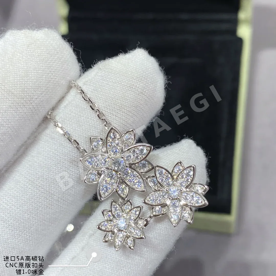 반클리프앤아펠 로터스 장식 목걸이 상세 이미지 9