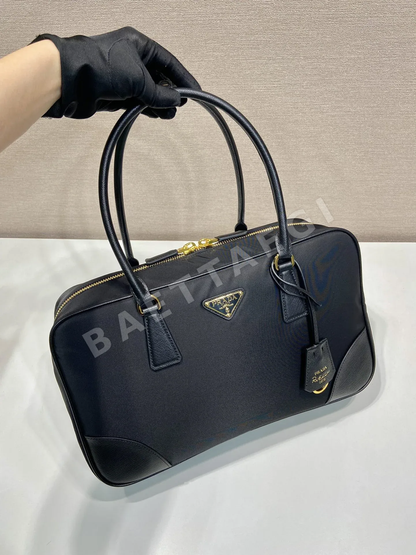 프라다 리사이클 나일론 더블 핸들 핸드백 1BB114 상세 이미지 2