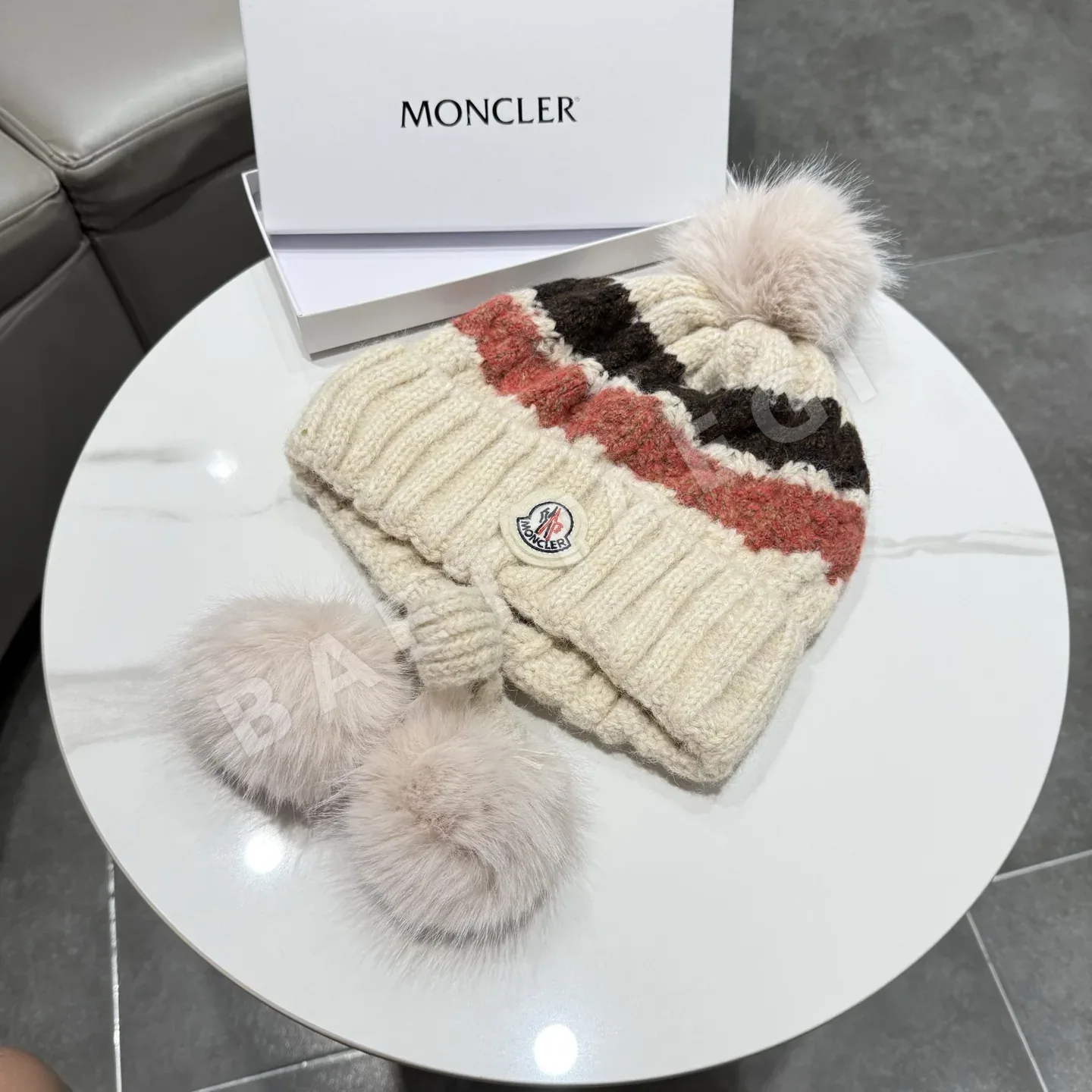 몽클레르 페어아일 울 폼폼 니트 모자 상세 이미지 2
