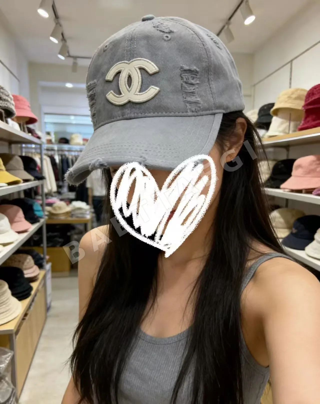 샤넬 로고 캡 185384