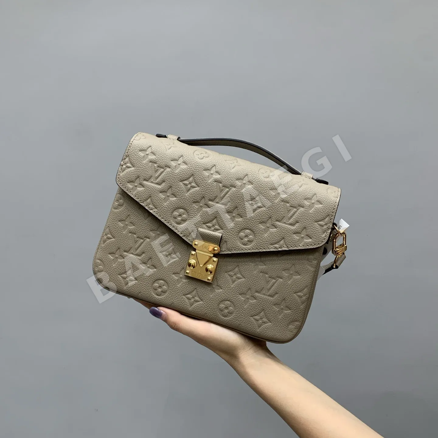 루이비통 M44881 가방 38733