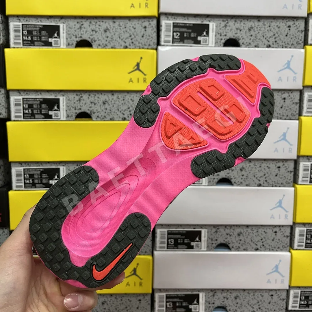 나이키 줌 보메로 18 IB7315-100 201101 Nike Zoom Vomero 18 상세 이미지 10