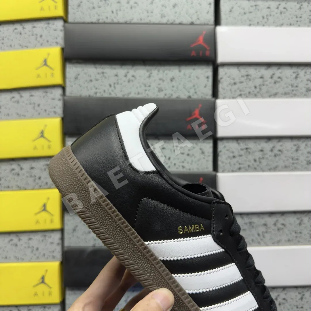 아디다스 [GOD] 삼바 OG B75807 200652 Adidas Samba OG Black White Gum 상세 이미지 2