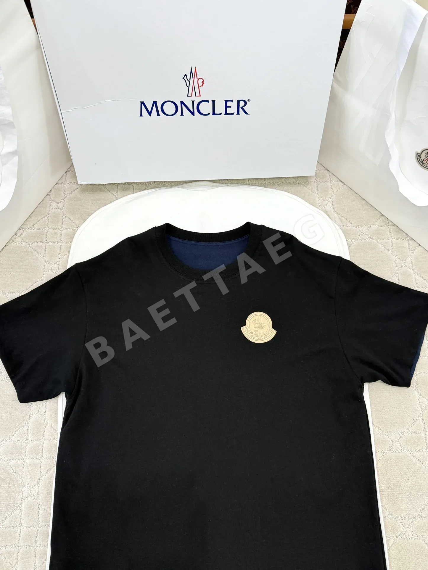 몽클레르 남성 패치워크 반팔 티셔츠 상세 이미지 4
