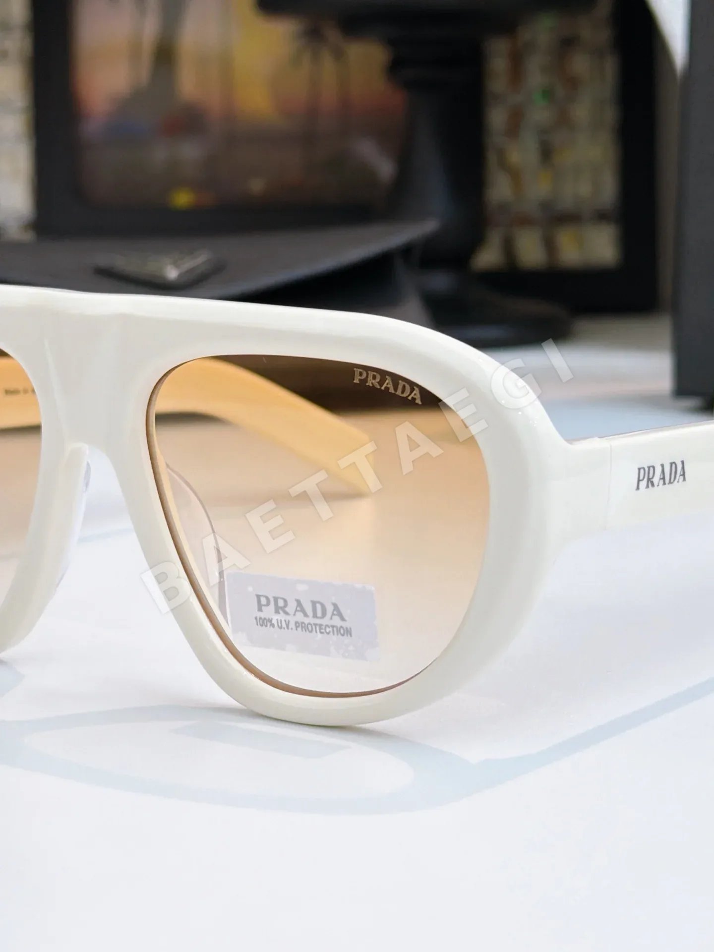 프라다 선글라스 56526 Prada Sunglasses 상세 이미지 3