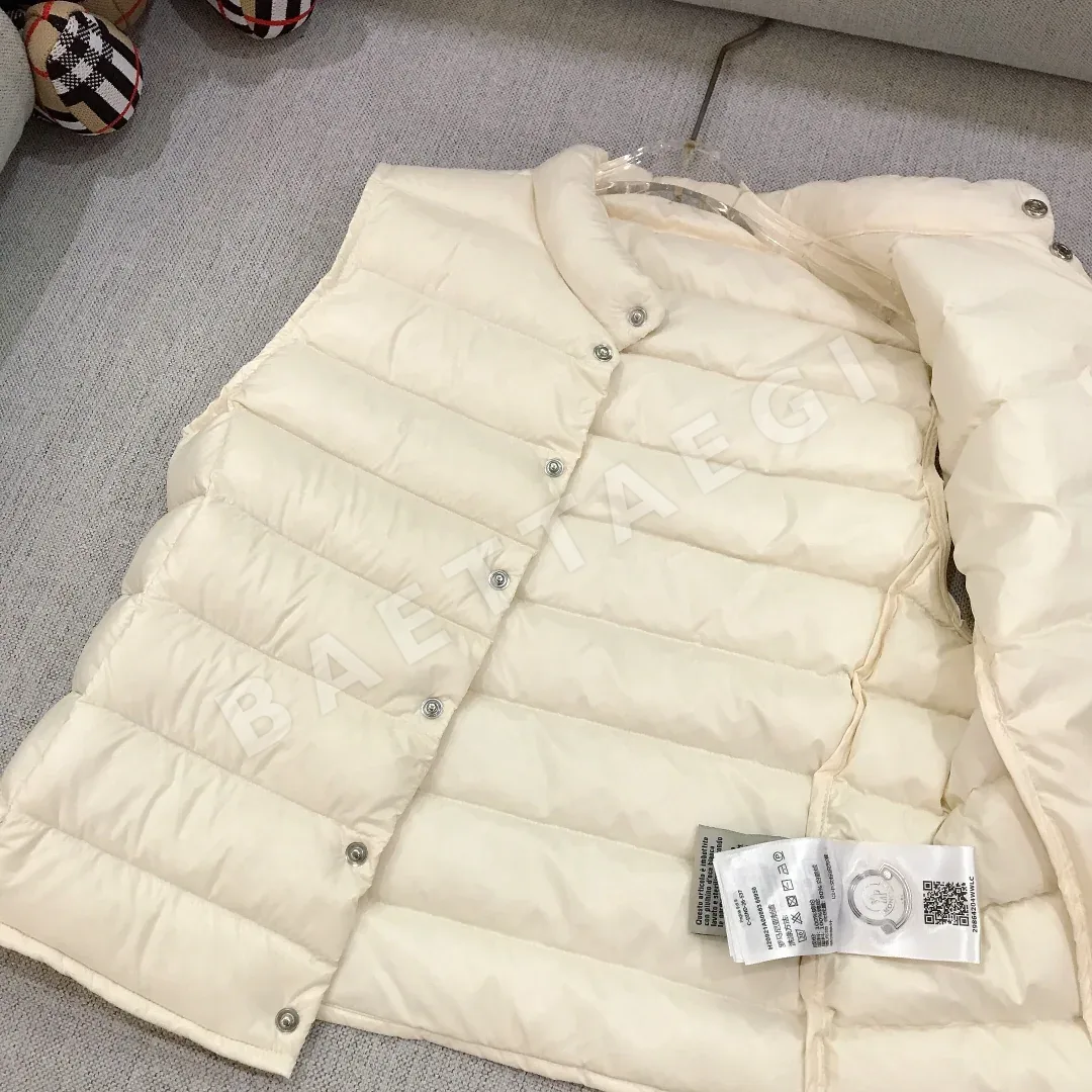 몽클레르 걸즈 스탠드카라 다운베스트 상세 이미지 8