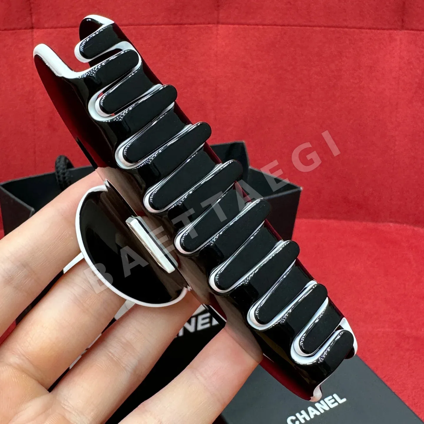 샤넬 스퀘어 더블 C 웨이브 헤어클립 상세 이미지 3