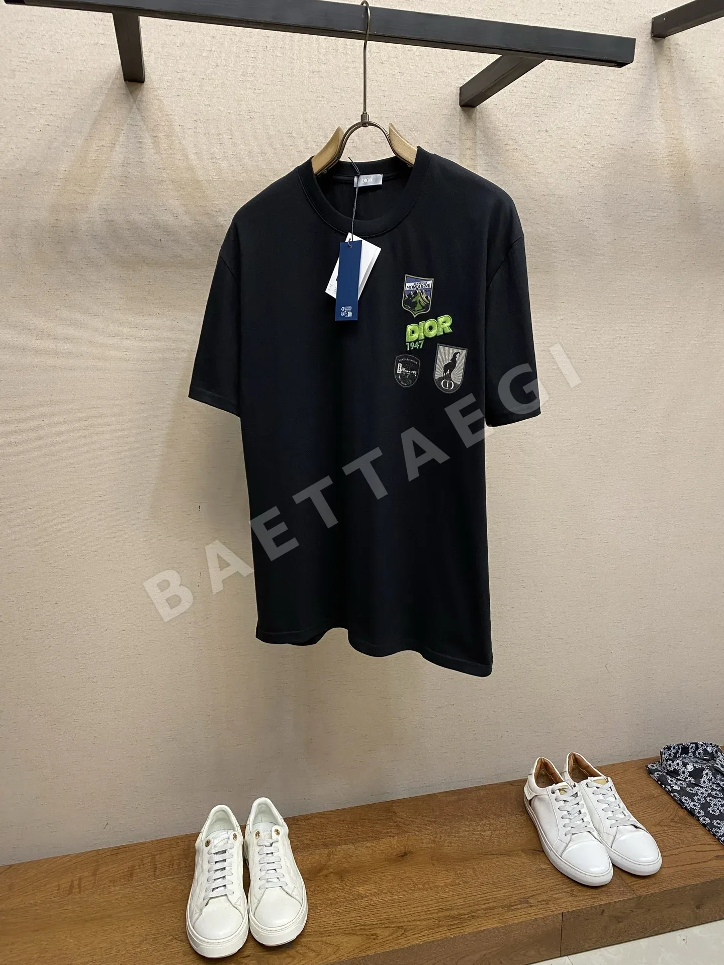 디올 자수 프린트 코튼 반팔 티셔츠 1372