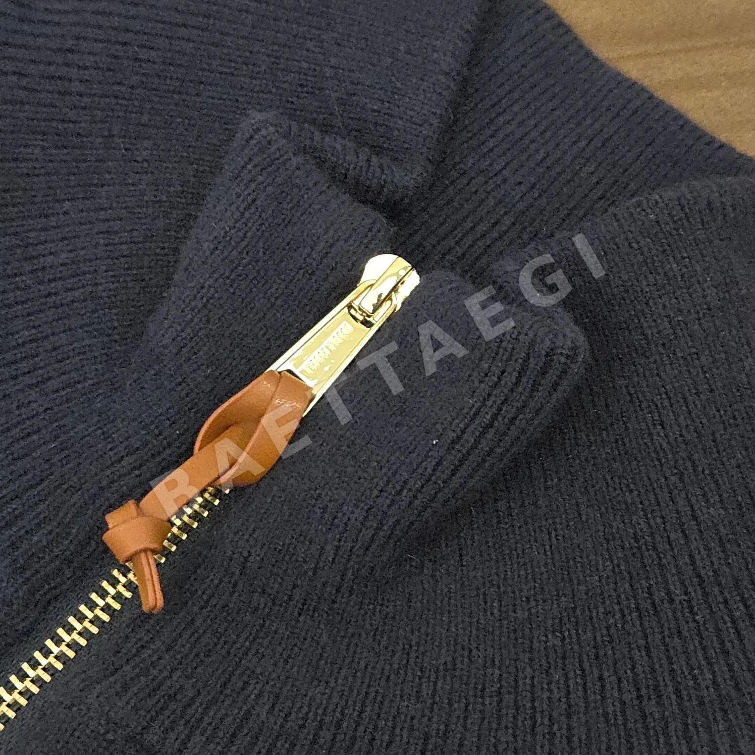 미우미우 남성 지퍼 자켓 상세 이미지 4