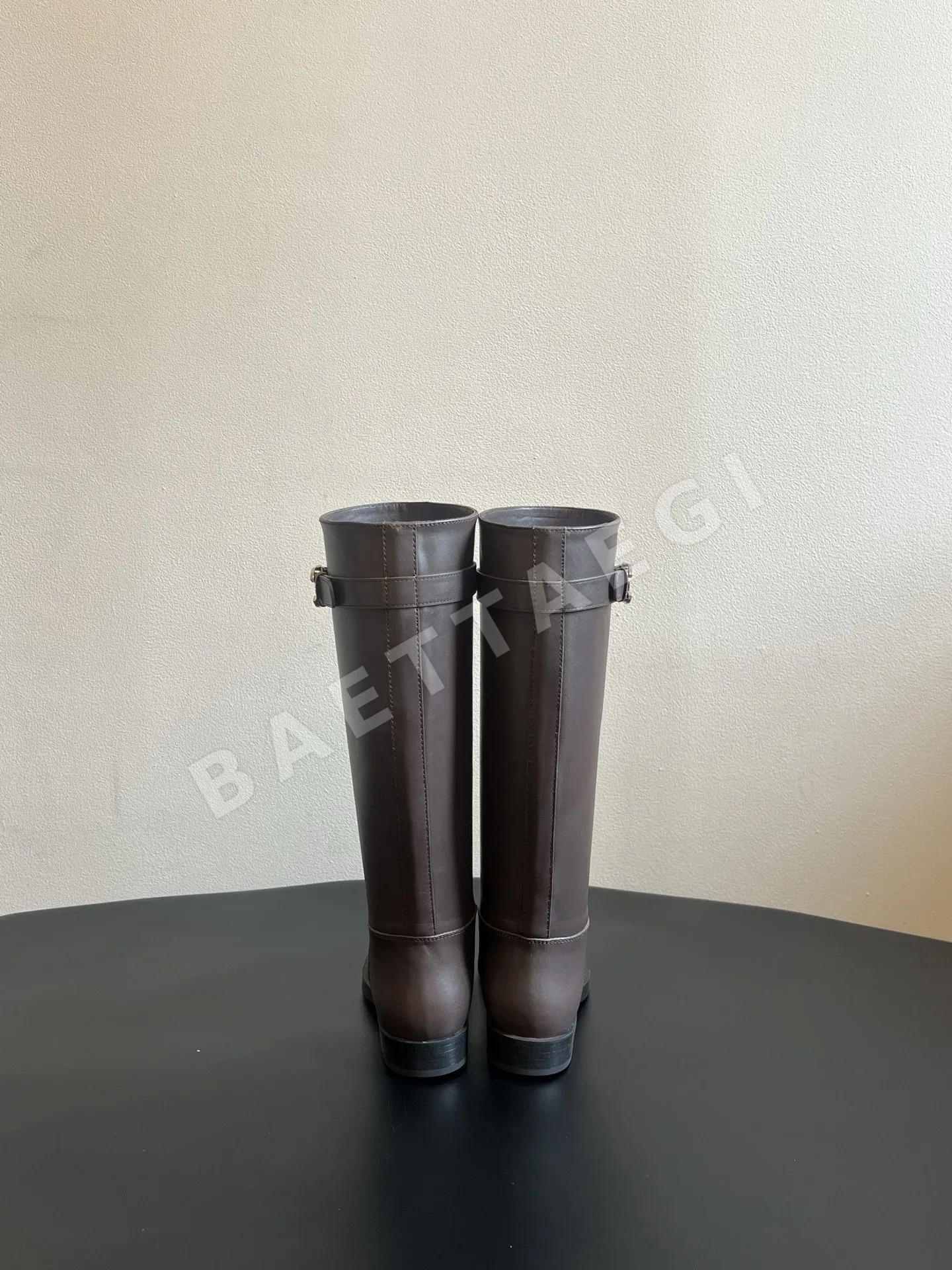 샤넬 메탈 버클 가죽 하이부츠 상세 이미지 4