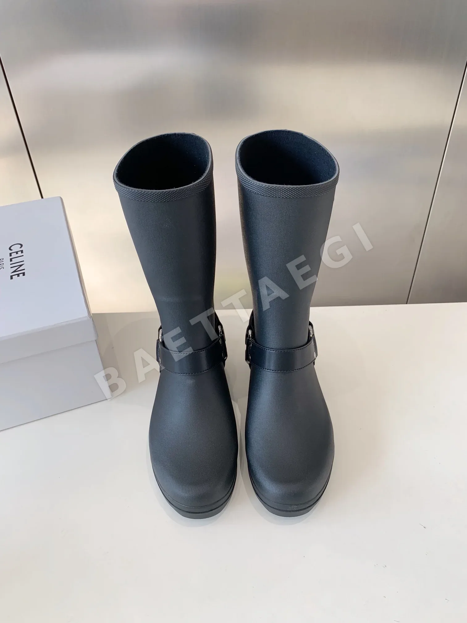 셀린느 개선문 레인부츠 85234