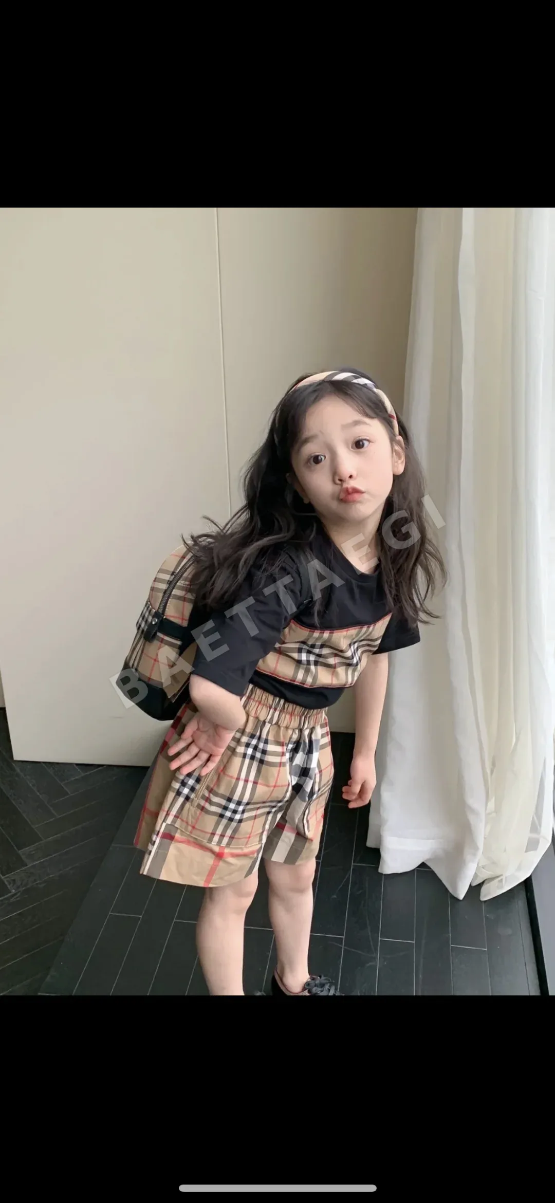 버버리 소가죽 체크 백팩 상세 이미지 4