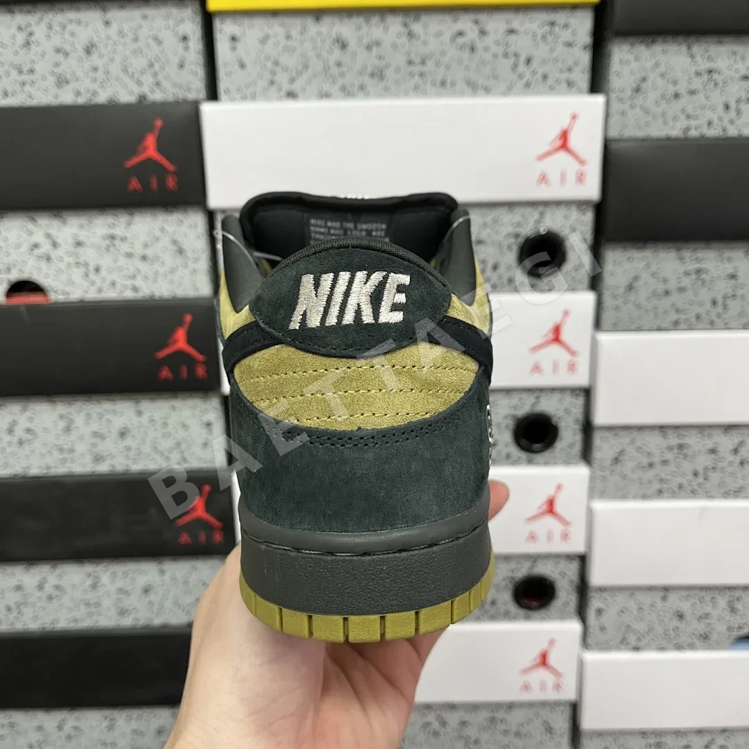 나이키 [M] SB 덩크 로우 HQ8487-300 201047 Nike SB Dunk Low Supreme 94 Camper Green 상세 이미지 5