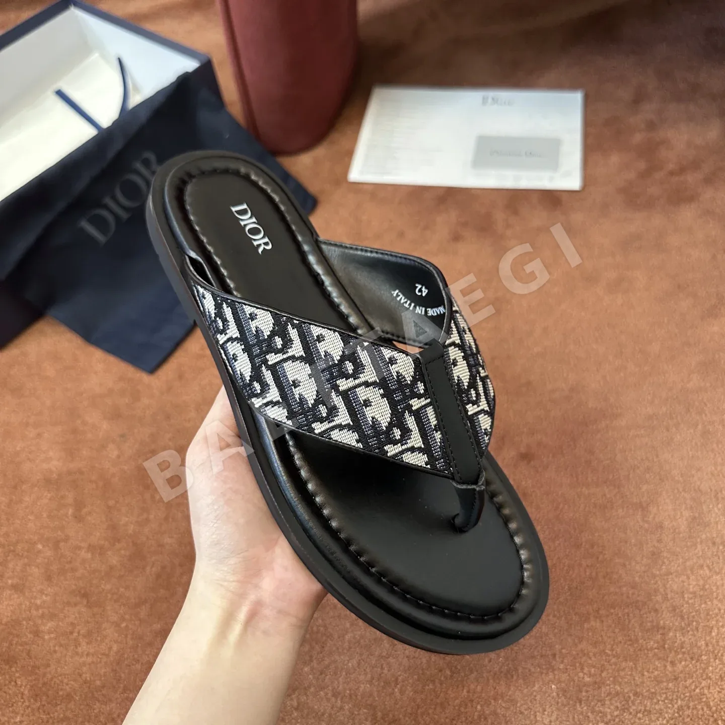 디올(Dior)의 알리아스 통 샌들 슬리퍼 상세 이미지 5