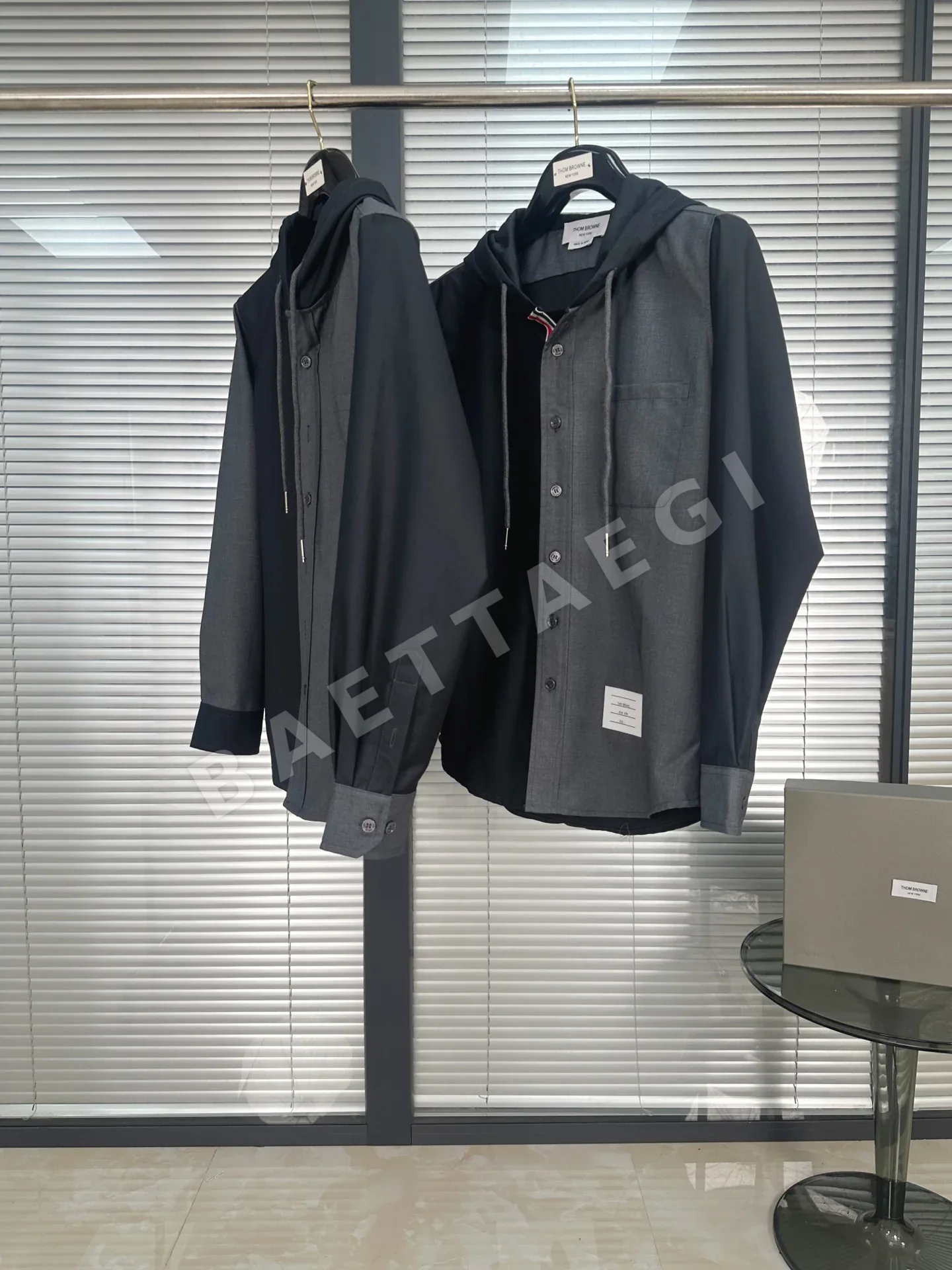 톰브라운 그레이 후드 긴팔 셔츠 재킷 상세 이미지 4