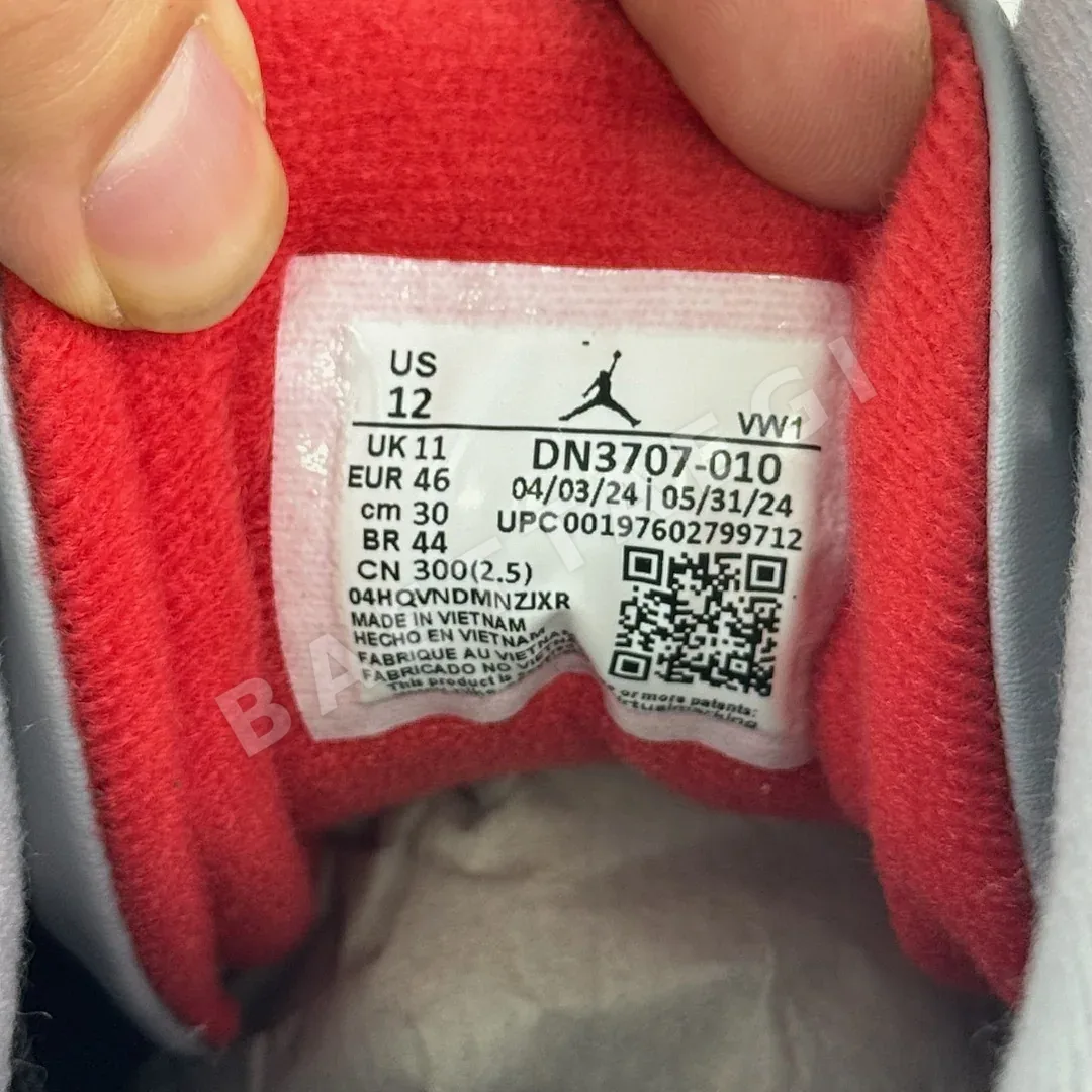 나이키 [GX] 조던 3 레트로 200975 Nike Jordan 3 Retro White Cement Reimagined 상세 이미지 2