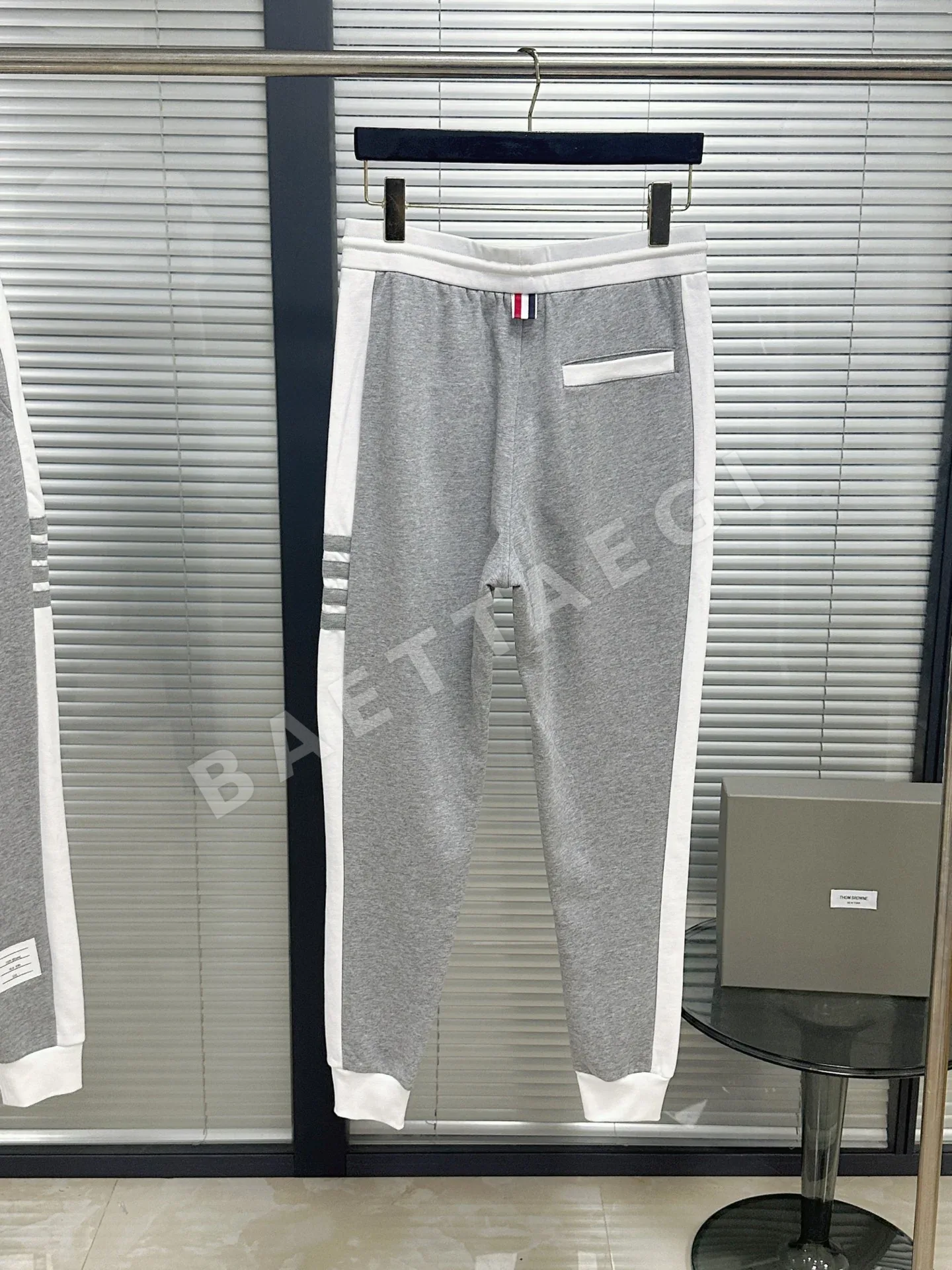 톰브라운 남성 바지 142955 Thom Browne Pants 상세 이미지 3