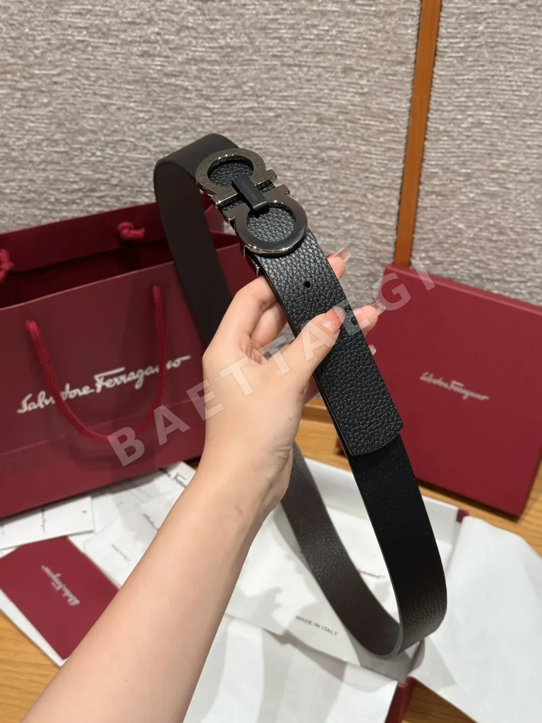 페레가모 간치니 실버 메탈 버클 양면 가죽 벨트 상세 이미지 3