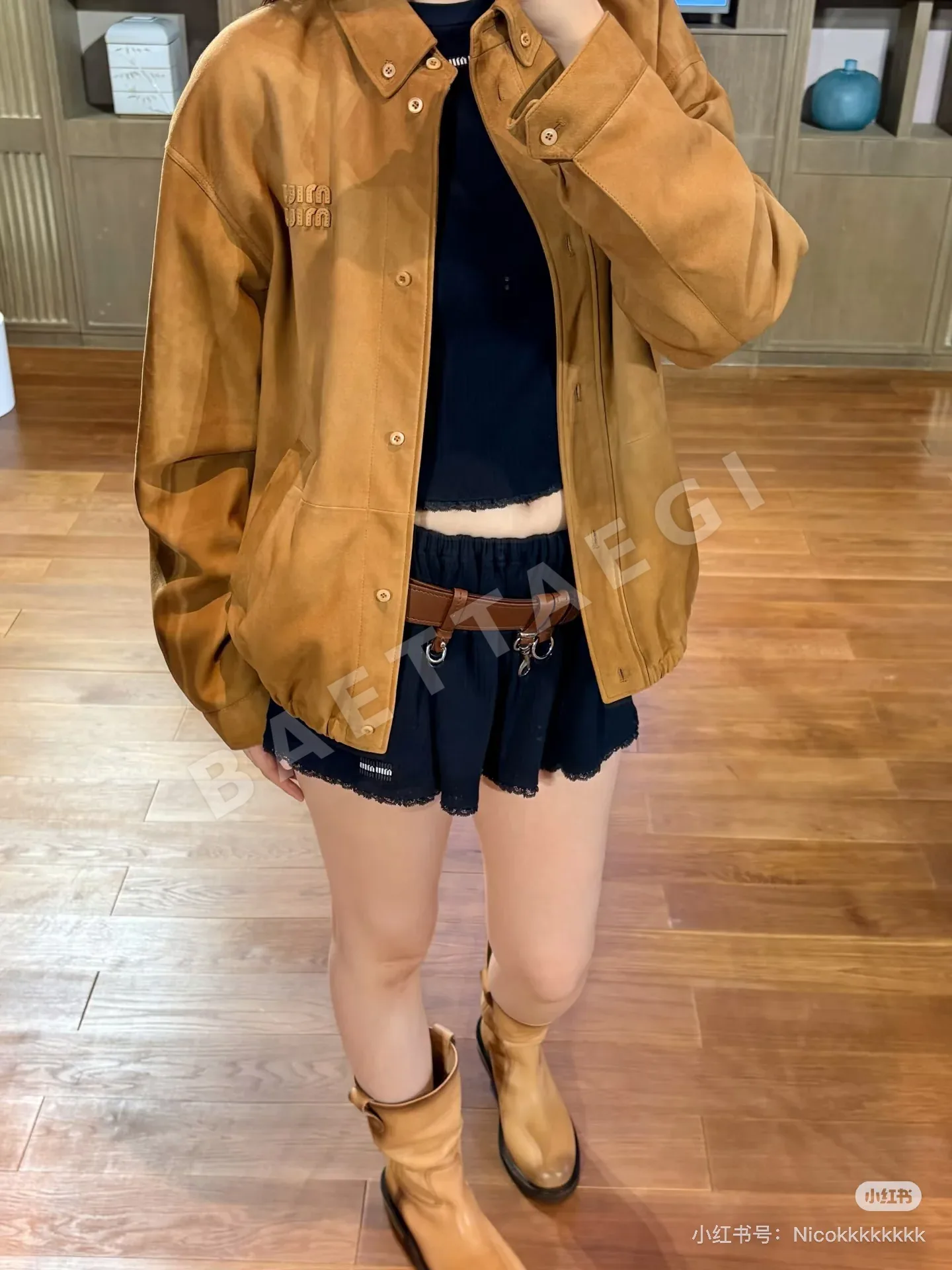 미우미우 스웨이드 야구카라 여성 자켓 상세 이미지 7