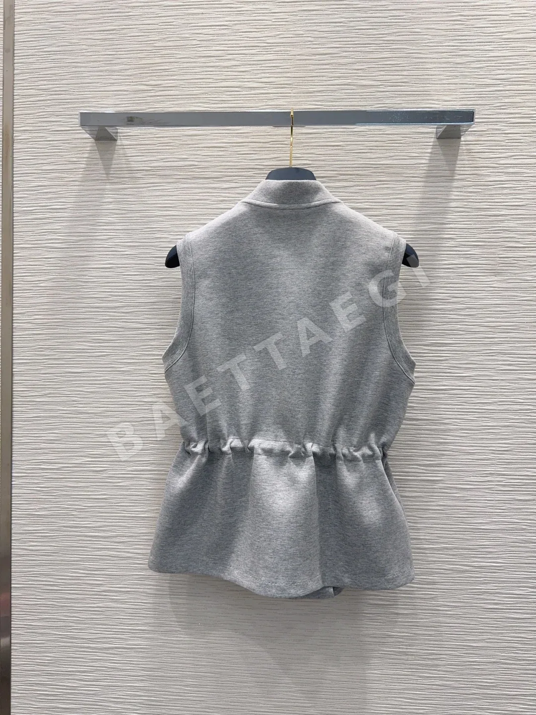 루이비통 여성 슬림핏 반팔 티셔츠 상세 이미지 8