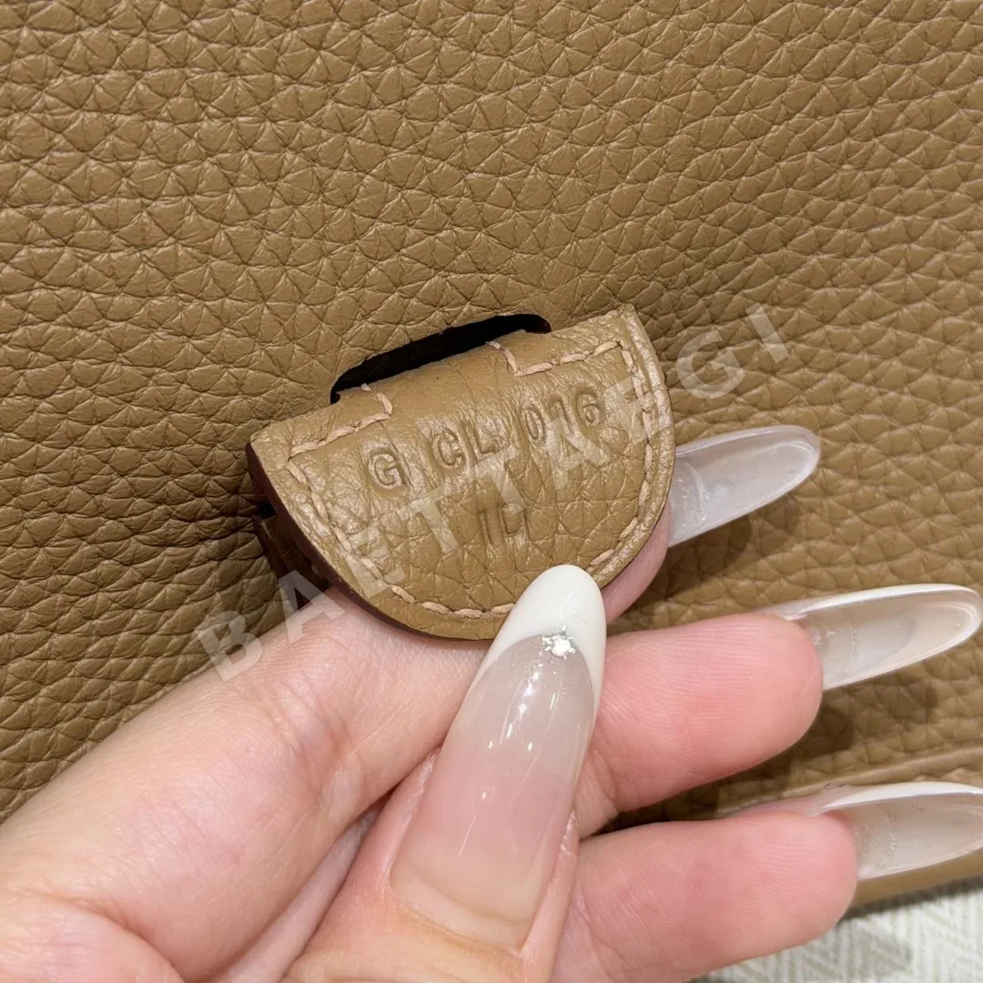 에르메스 에블린 밀크티 소가죽 지갑 상세 이미지 9