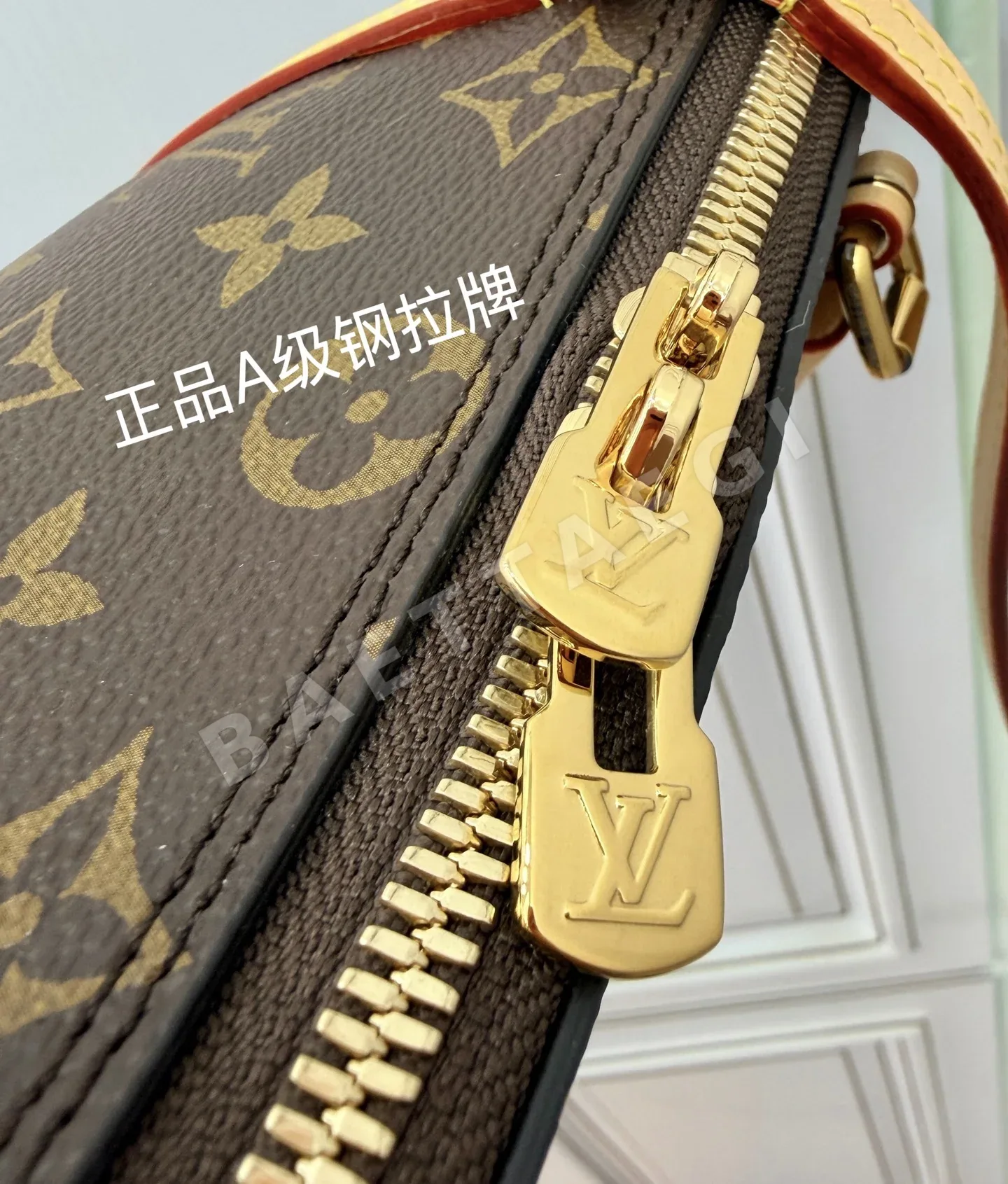 루이비통 M28953 천연 가죽 가방 상세 이미지 6