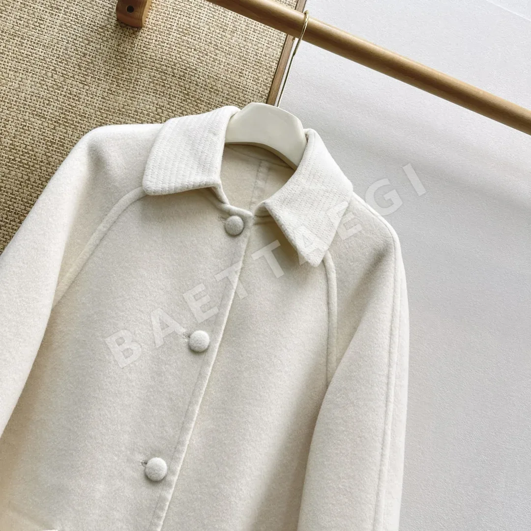 발렌티노 V자형 메탈 장식 케이프 양면 울 자켓 상세 이미지 4