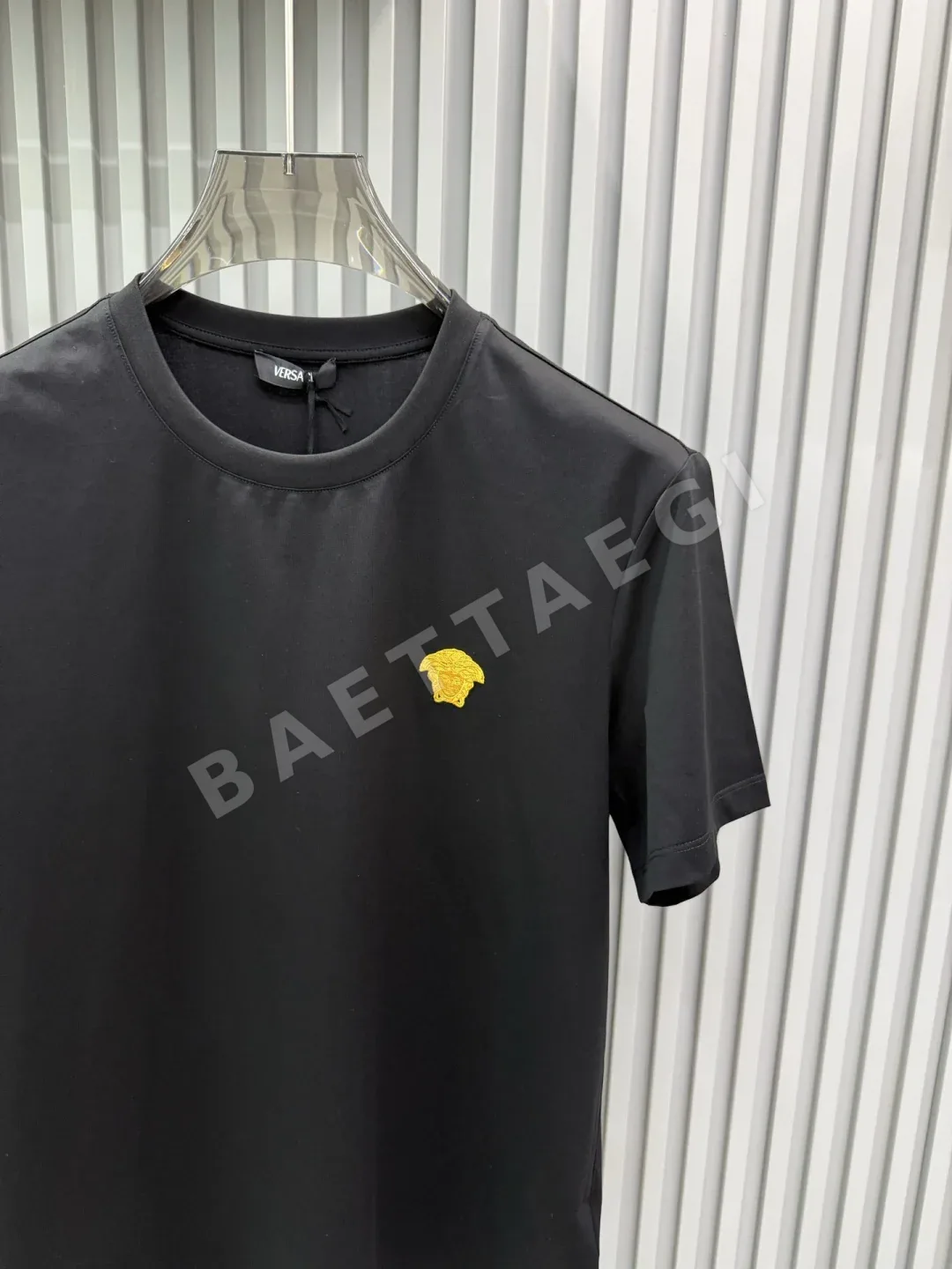 베르사체 메두사 자수 남성 반팔 티셔츠 상세 이미지 8