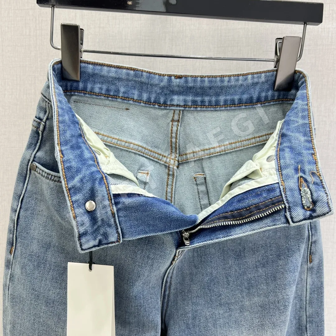 비비안웨스트우드 사터클래식 스트레이트 레그 데님 여성 바지 상세 이미지 2
