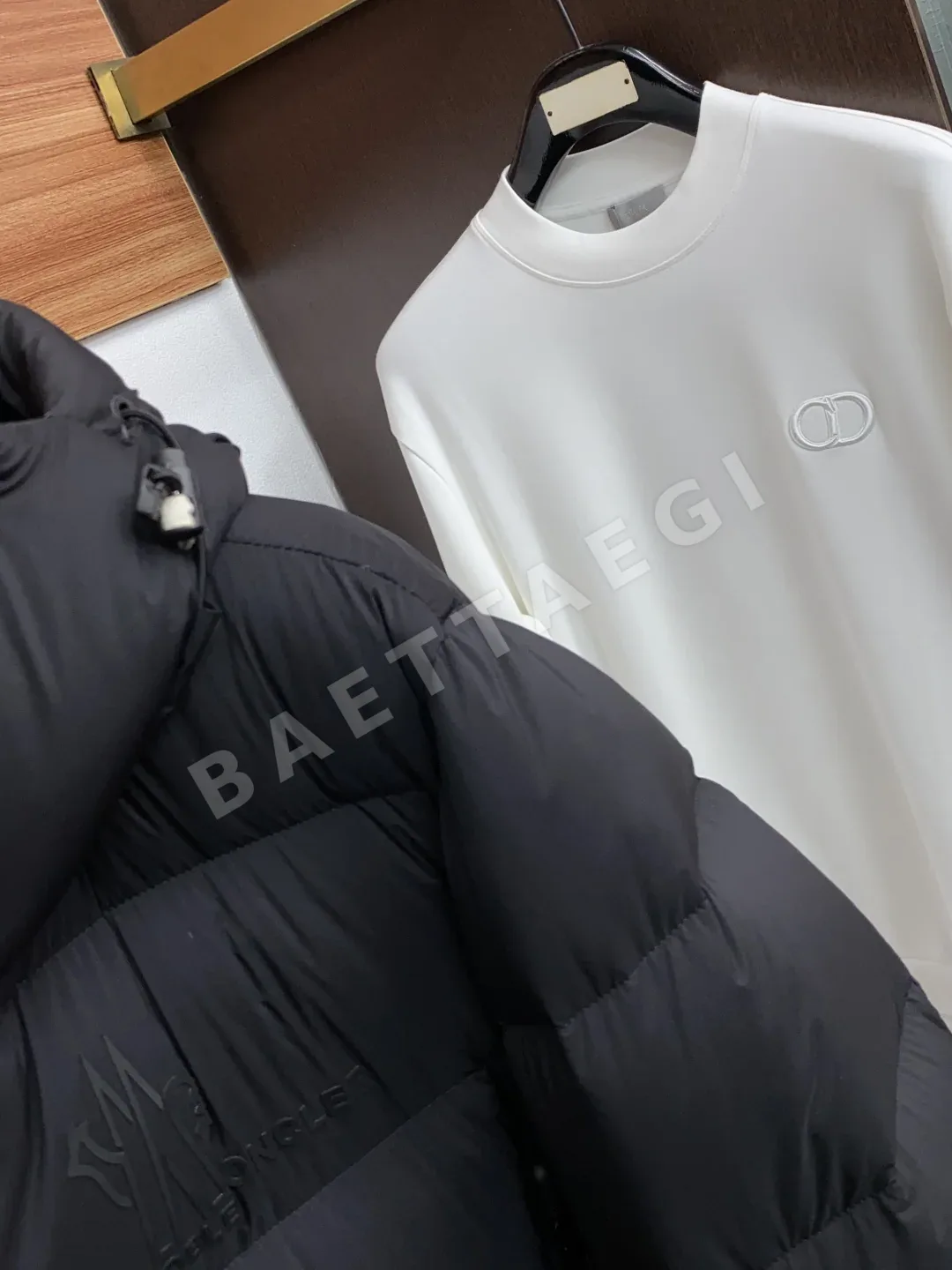 몽클레르 남성 다운 패딩 점퍼 상세 이미지 4