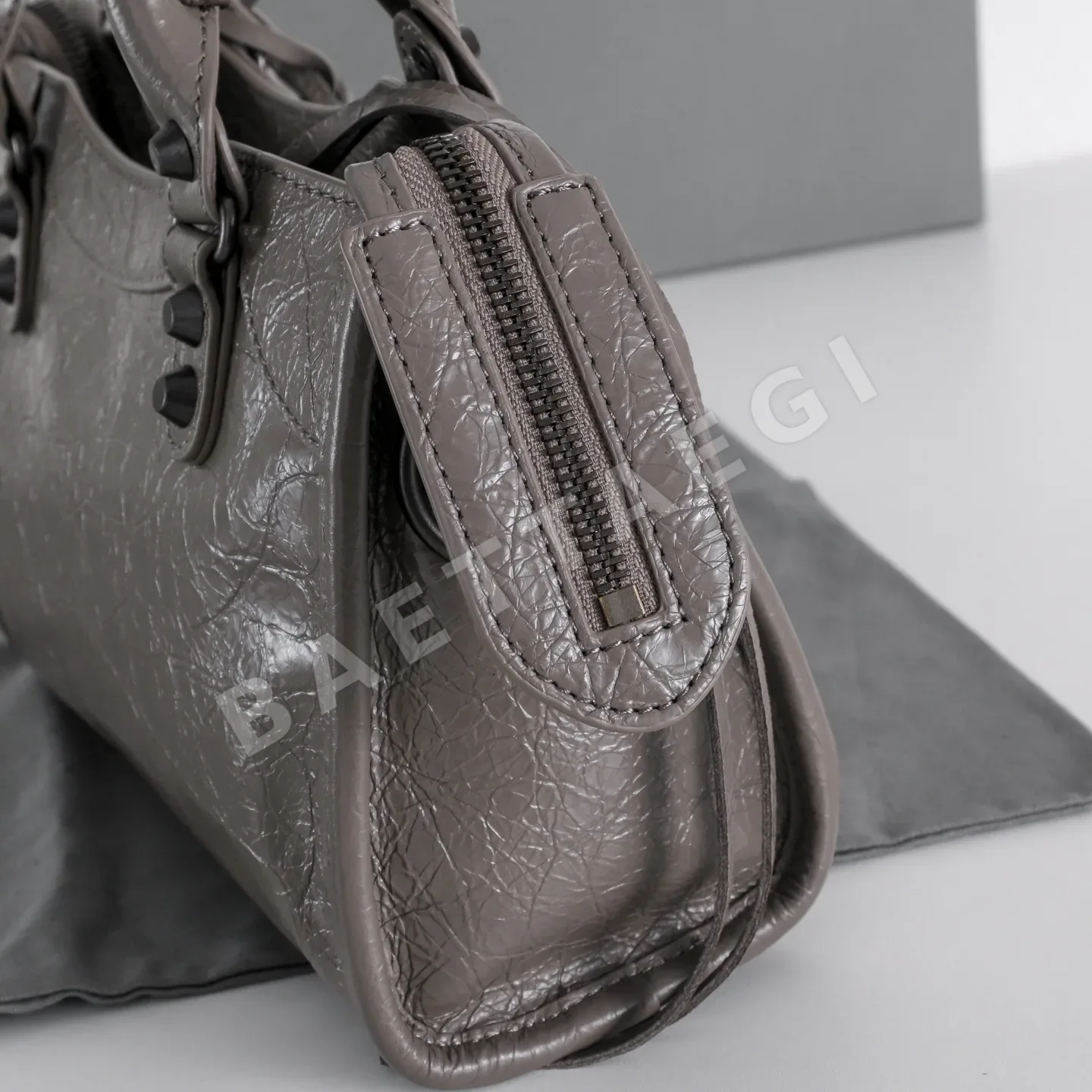 발렌시아가 Barco Lecity 24 cm 가방 상세 이미지 4
